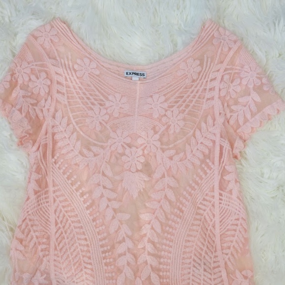 Express Lace Floral Top - Picture 3 of 4
